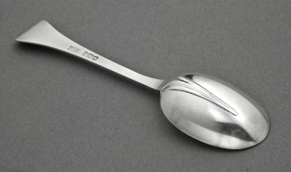 Rat-Tail Trefid Silver Teaspoon and Tongs Set (12 Teaspoons, 1 Sugartongs)